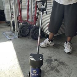 Pacific FM MW Edge scrubber Floor Machine 