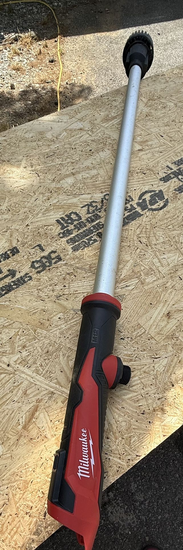 Milwaukee M12 Stick Pump