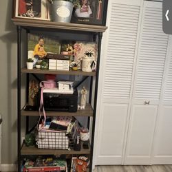 Book Shelf 