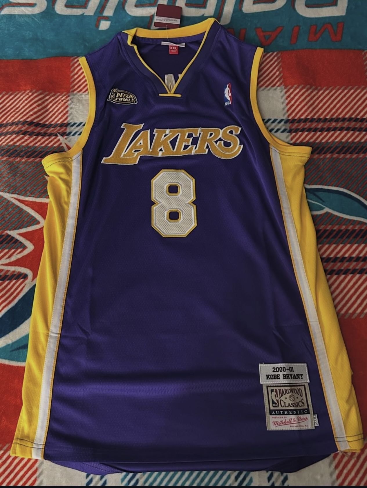 Los Angeles Lakers Size L & 2X