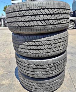 265/50/22 dulop vendo un set de llantas usadas excelente condiciones de vida las 4 ✅🤩I am selling a set of used tires, all 4 in excellent living cond
