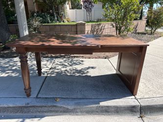 *PENDING PICK UP*FREE!! Large Desk