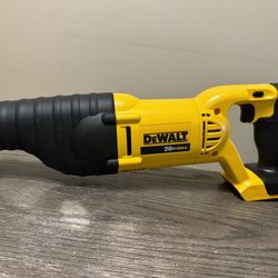 NEW DEWALT 20v Reciprocating Saw 