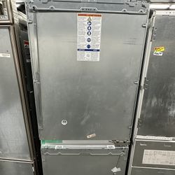 Thermador 36” Wide Panel Ready Built In Bottom Freezer Fridge - Open Box Model 