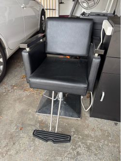 Stylist chair