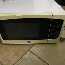 Kenmore  Microwave 