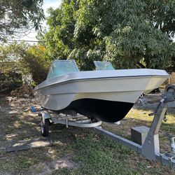 Title De Barco Y La Registracion Del Tráiler En Mano