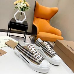 Burberry LowTops