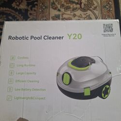 Robotic Pool Cleaner Y20 Cordless Large Capacity 
