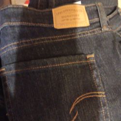 Levis Womens Size 14