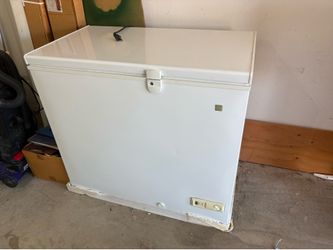 Deep freezer