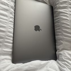 MacBook Pro 13 Inch 2022