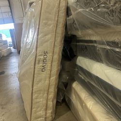 💛Queen Mattress Saatva Classic 💛