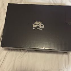 Nike Air Force 1 