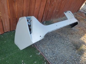 2016 - 2018 TOYOTA PRIUS REAR BUMPER COVER PEARL WHITE W/ HOLE SENSORS GENUINE USED OEM.  NCFF