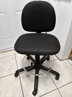 Wide Rolling Swivel Stool with Backrest, Footrest and Adjustable