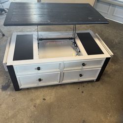 coffee table in a good shape 