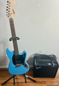 Electric Guitar Starter Kit – Amp, Stand, Cable