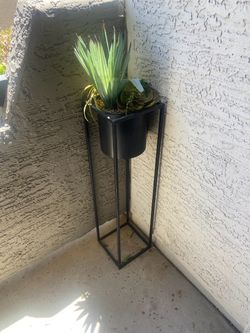 Fake outdoor plant ($60 new)
