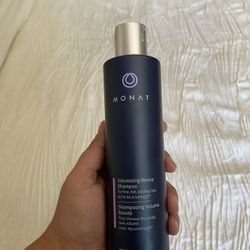 Monat Shampoo