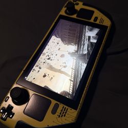 Steam Deck LCD 512GB (With Accessories)