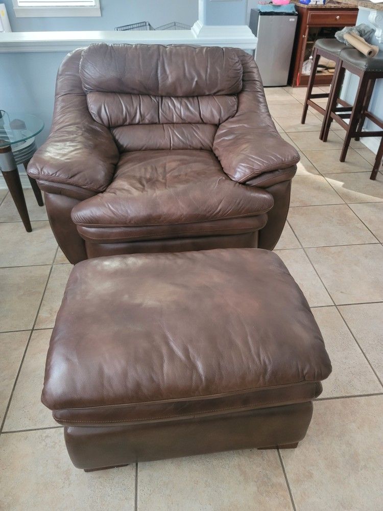 Leather Chair With Ottoman