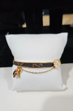 New Braclet Bangel (Jewlery)