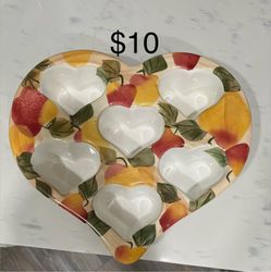 Heart - Shaped Bakeware/ Serving Tray **Look 👀 At My Other Offers**