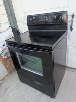 Whirlpool Stove. Can deliver