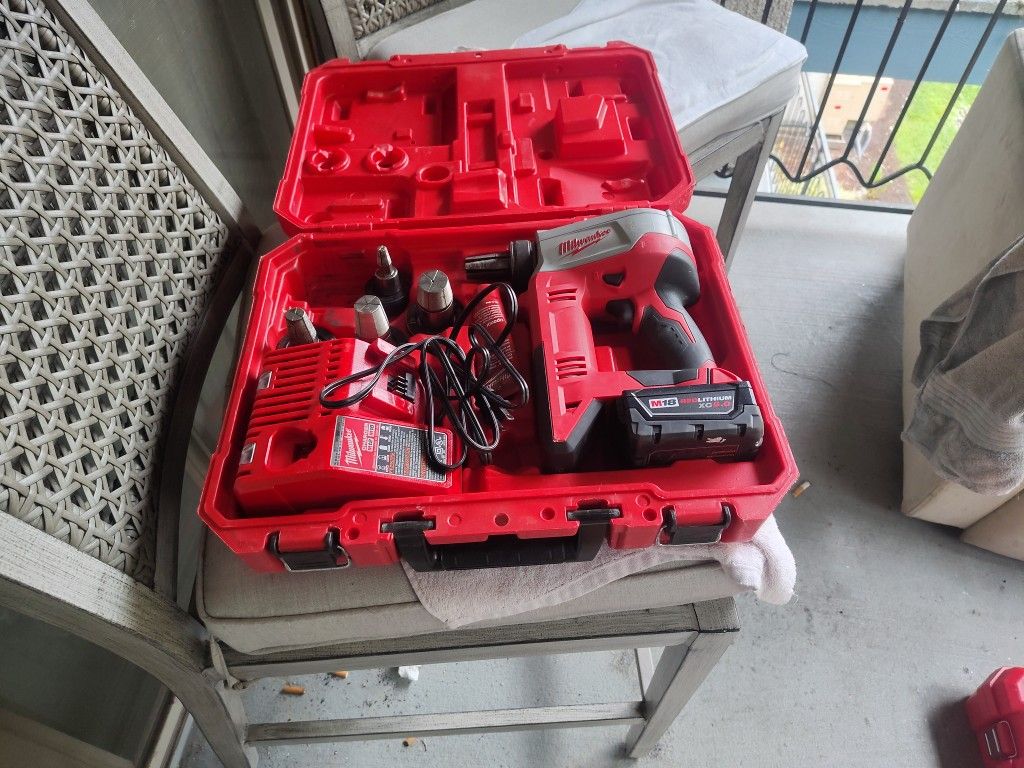Milwaukee 2632 22xc M18 Propex Expansion Tool