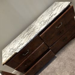 Old Dresser 