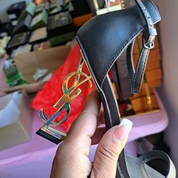 Luxury YS matte Heels 👉Size 8 And 9 Only In black Matte