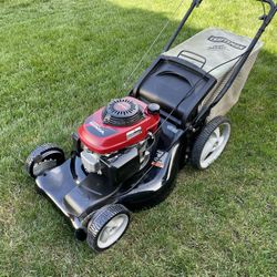 Honda Powered 21" Craftsman Self-Propelled With Large Rear Wheels Lawn Mower