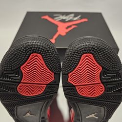 Jordan Retro 4 'Red Thunder'