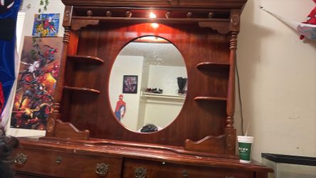 Dresser an mirror