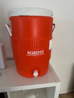 Igloo 5-Gallon jug $10
