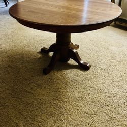 Solid Wood Round Dinning Table 