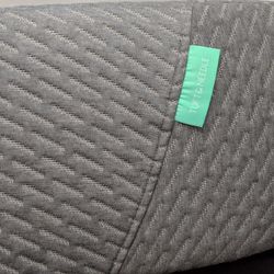 King New Tuft & Needle "MINT"  New In Plastic