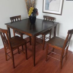 Gorgeous Dining High Table And 4 Chairs