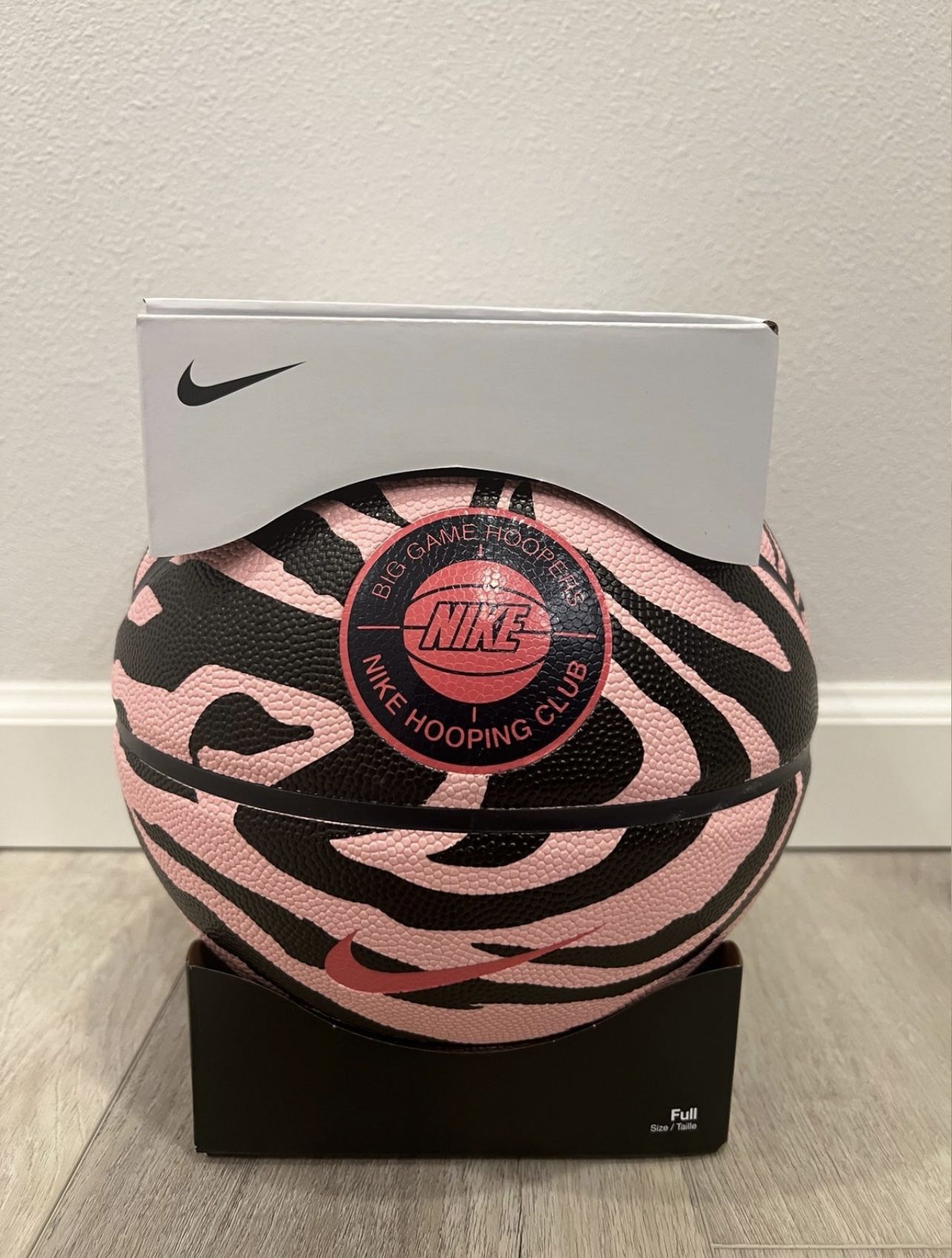Nike Hooping Club - Pink Tiger Print Basketball