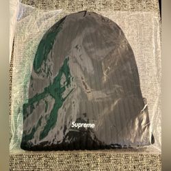 NWT/ Deadstock Authentic Supreme Beanie - Black - SS22