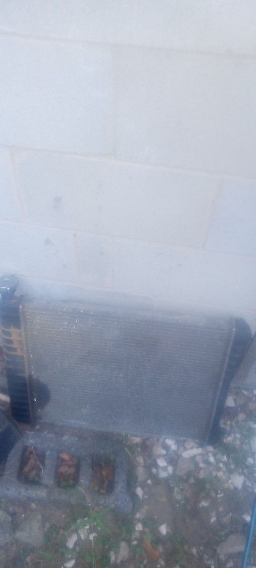 88-98 Chevy Silverado V6 Radiator