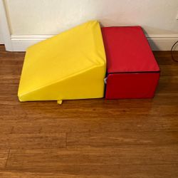 Two Soft Climbing Cubes. Square Is 20x8x8”. Ramp Is 19x20x10” No Tears Or Stains 