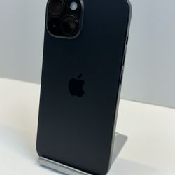 Apple iPhone 15 128gb. ( Fully Unlocked )