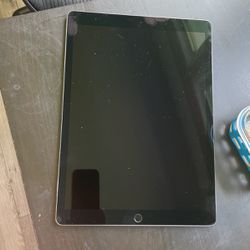 iPad Pro 12.9inch WiFi And Cellular 2nd gen