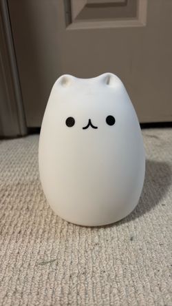 lamp in shape of cute cat