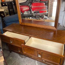 Dresser With Deliver 