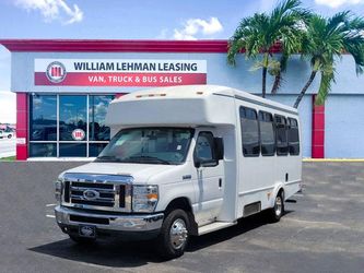 2015 Ford E-350 Cutaway