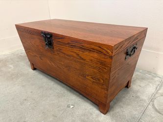Vintage Wooden Made in Mexico Cedar Lined Blanket Chest with Exposed Dovetail Construction