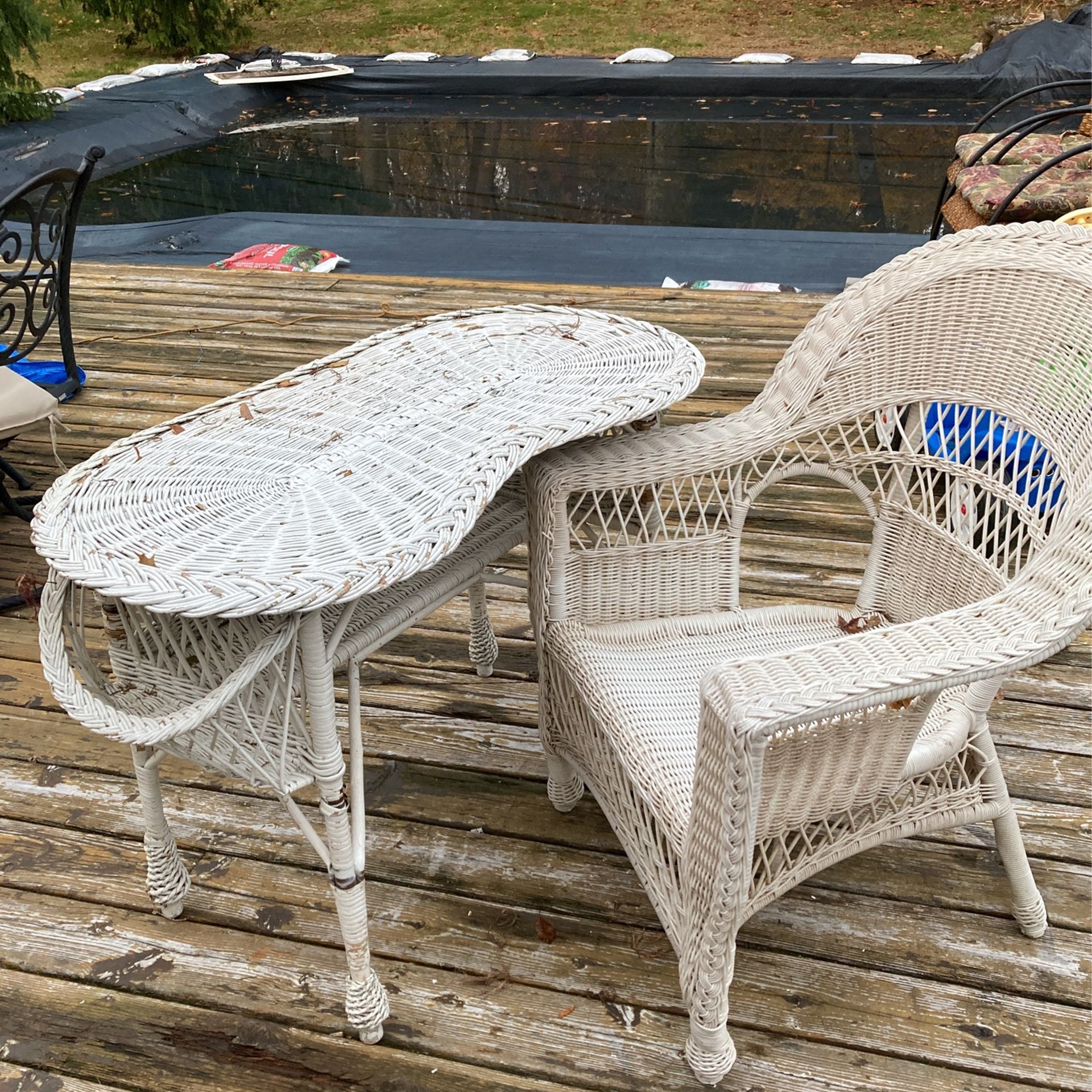 Wicker Chair And Desk